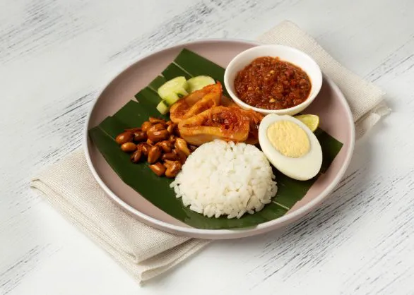 Nasi uduk (source: unsplash)