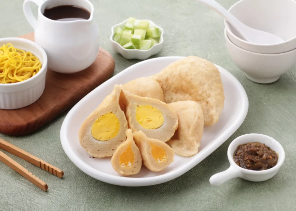 Pempek (source: unsplash)