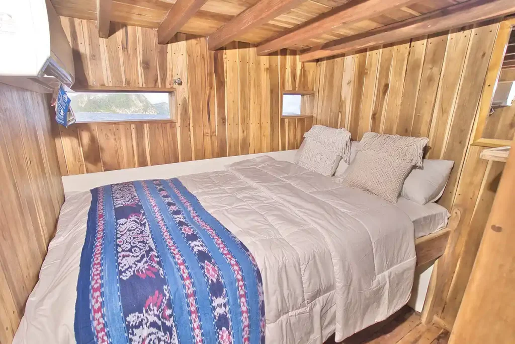 Double Room | Malca Voyage | Boat Komodo Trip