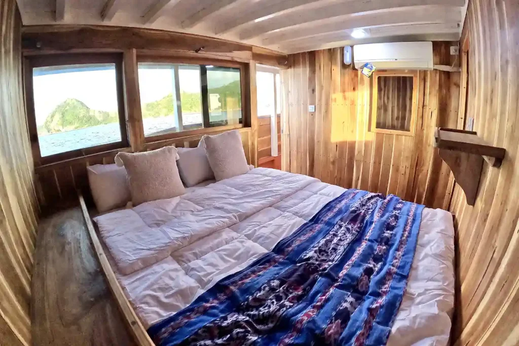 Superior Ocean View | Malca Voyage | Boat Komodo Trip