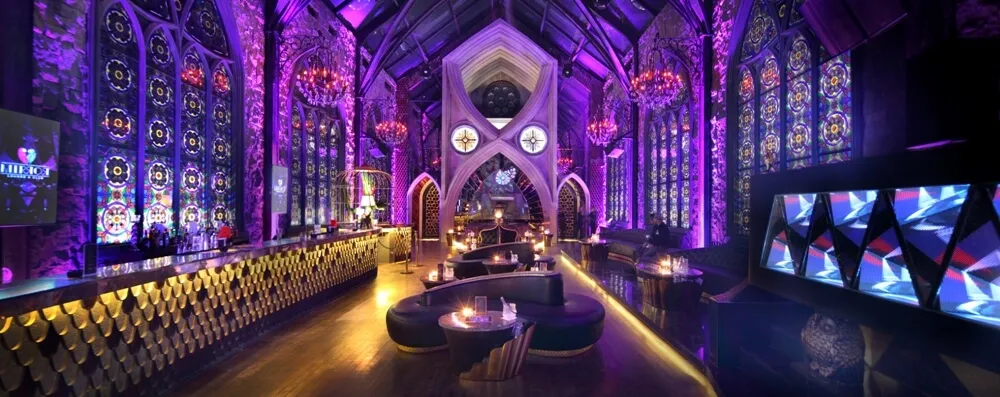 Top Bali Club: Unwind in Style