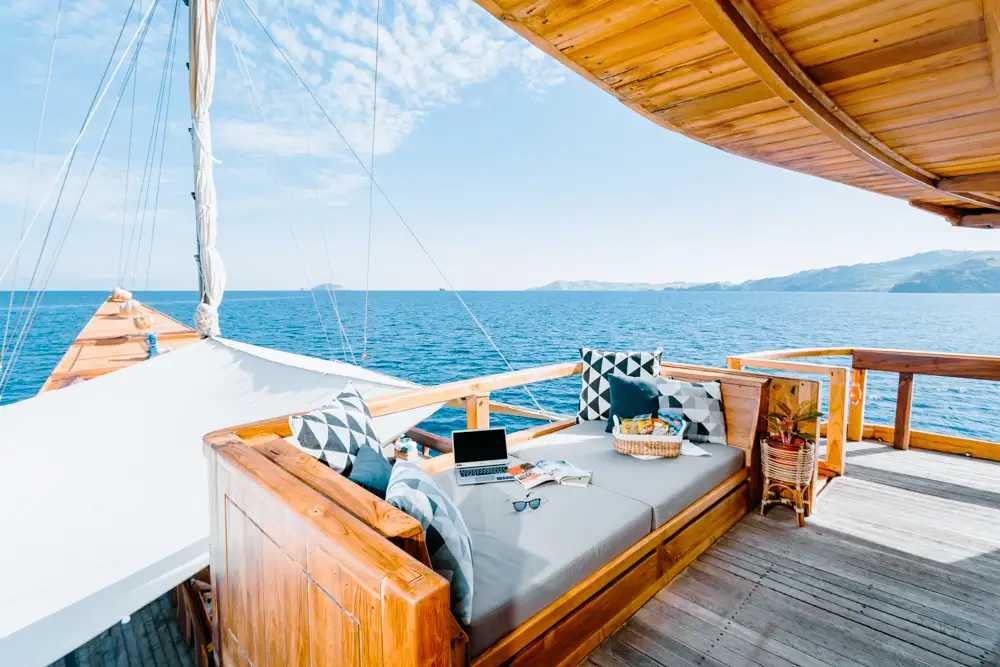 Andamari Phinisi Boat Charter | Andamari Phinisi Rest Area | Boat Komodo Trip