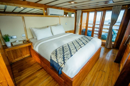 VIP Cabin 4 - Image 1