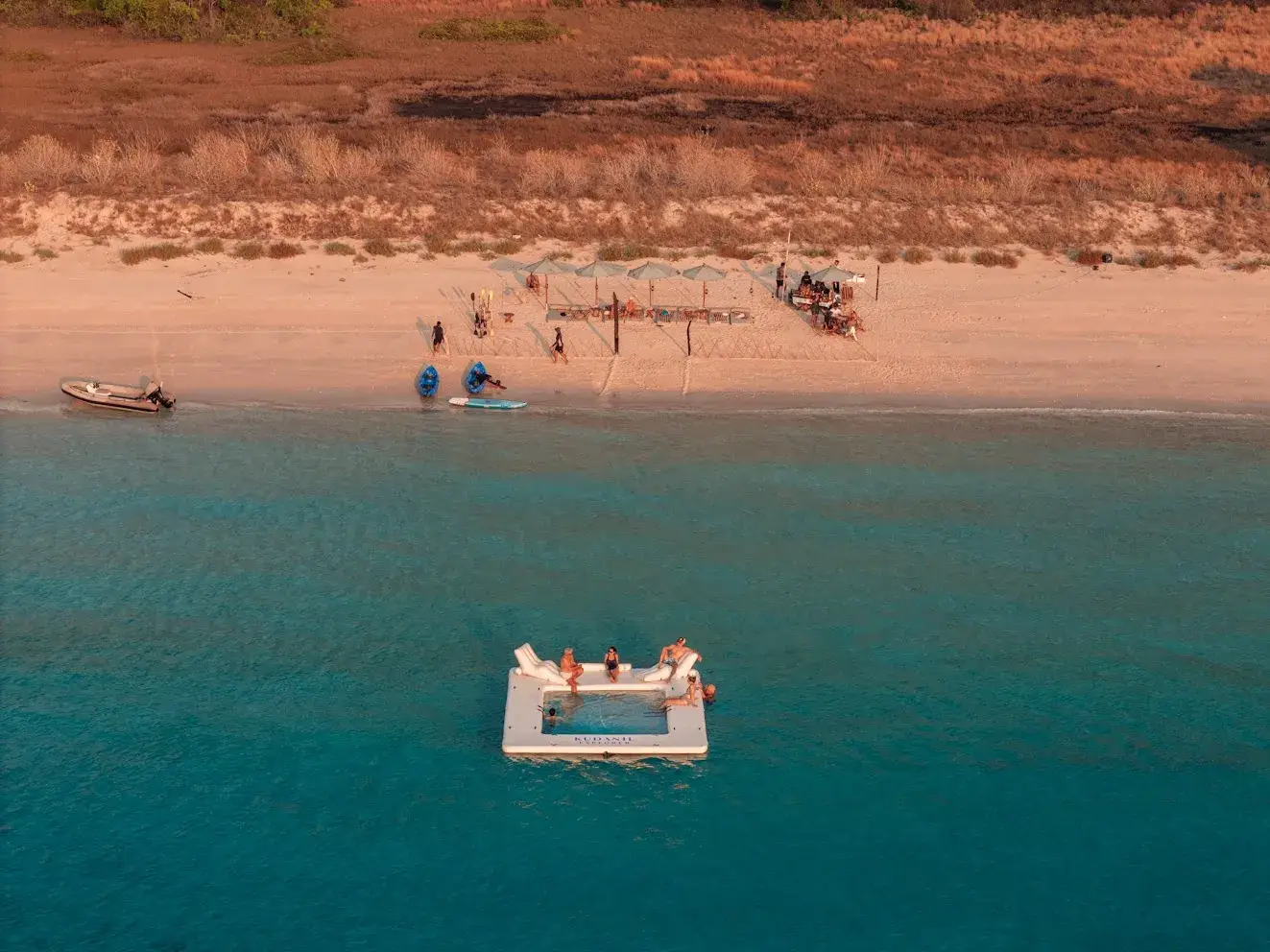 Kudanil Explorer Phinisi Boat Charter | Beach Club Setup Kudanil Explorer | Boat Komodo Trip