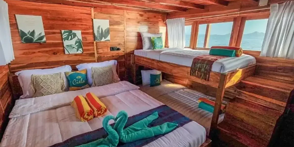 Sabolo Room - Image 1