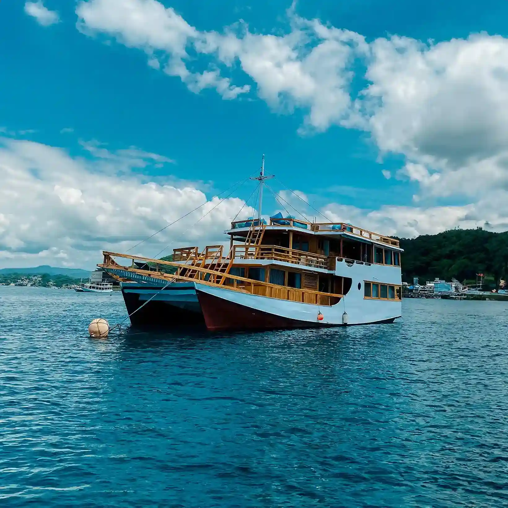 Gamala Cruise Phinisi Charter: 8 Cabins, 16 Guests