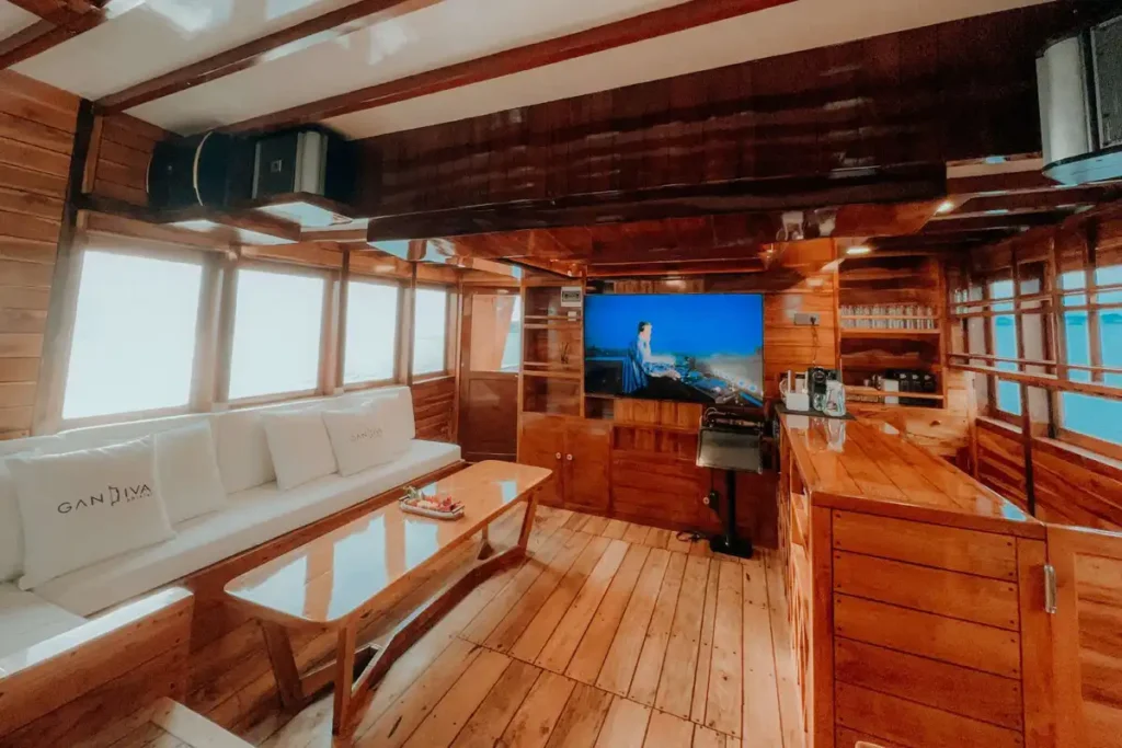 Gandiva-Indoor-Entertainment-Area-1024×683-1