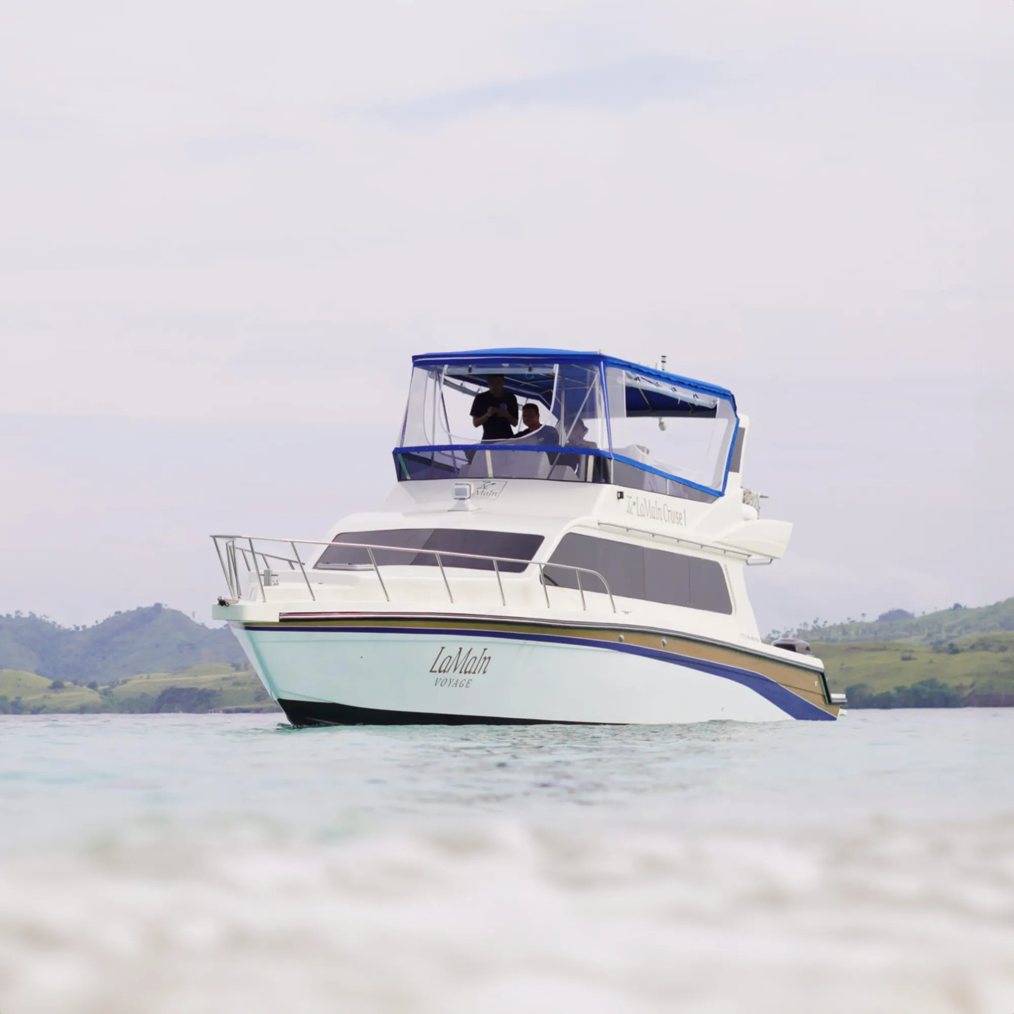 Lamain Cruise I: Speedboat Day Charter for Komodo Island Tours