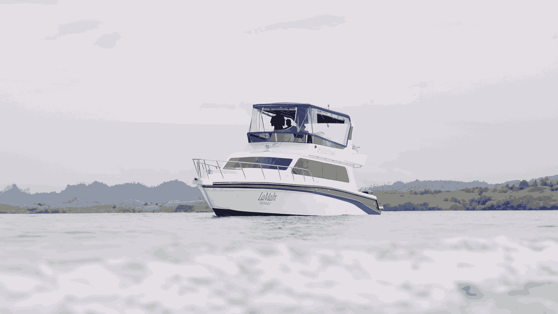 Lamain Cruise 1 Speedboat Charter by Boat Komodo Trip