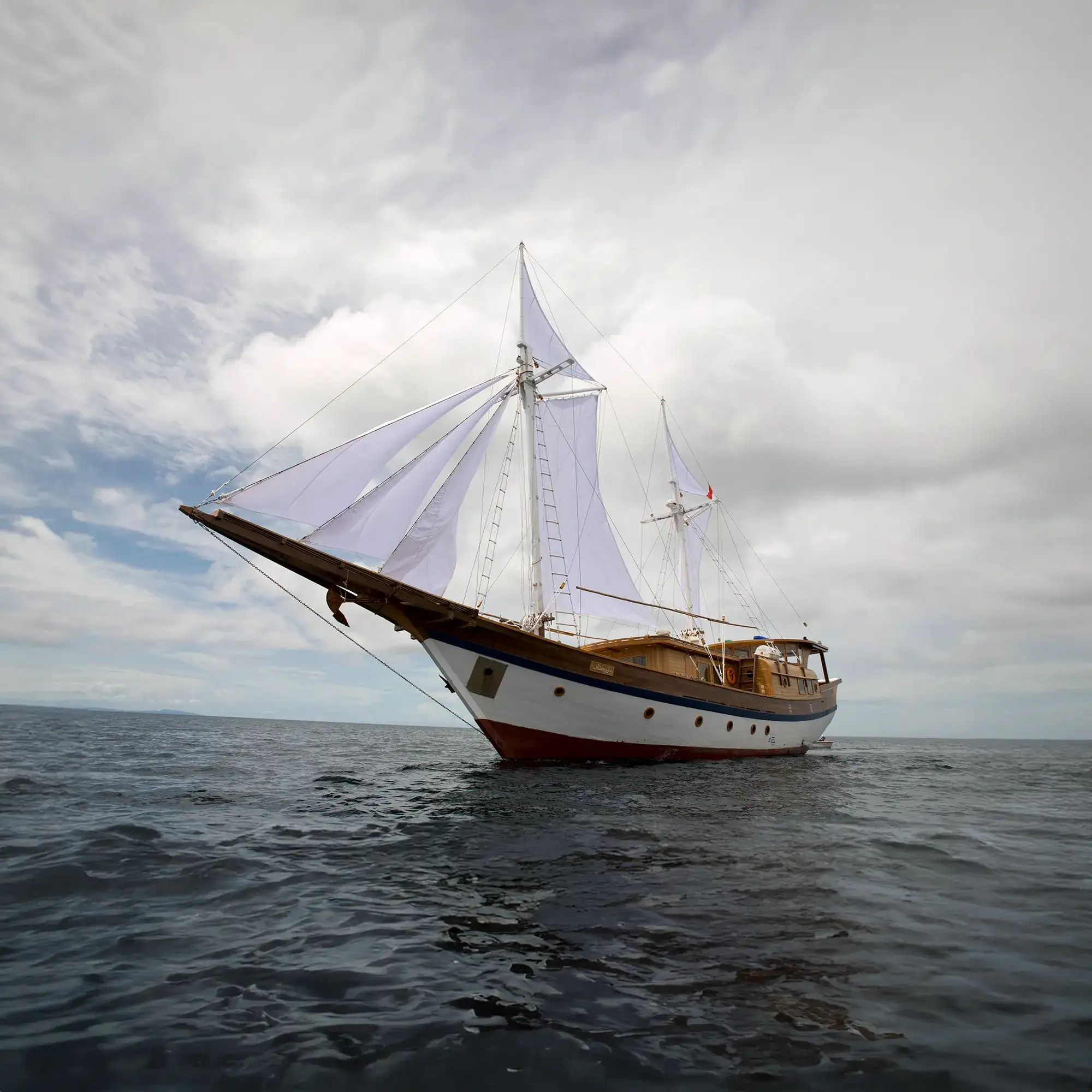 Leyla Phinisi Charter in Komodo National Park