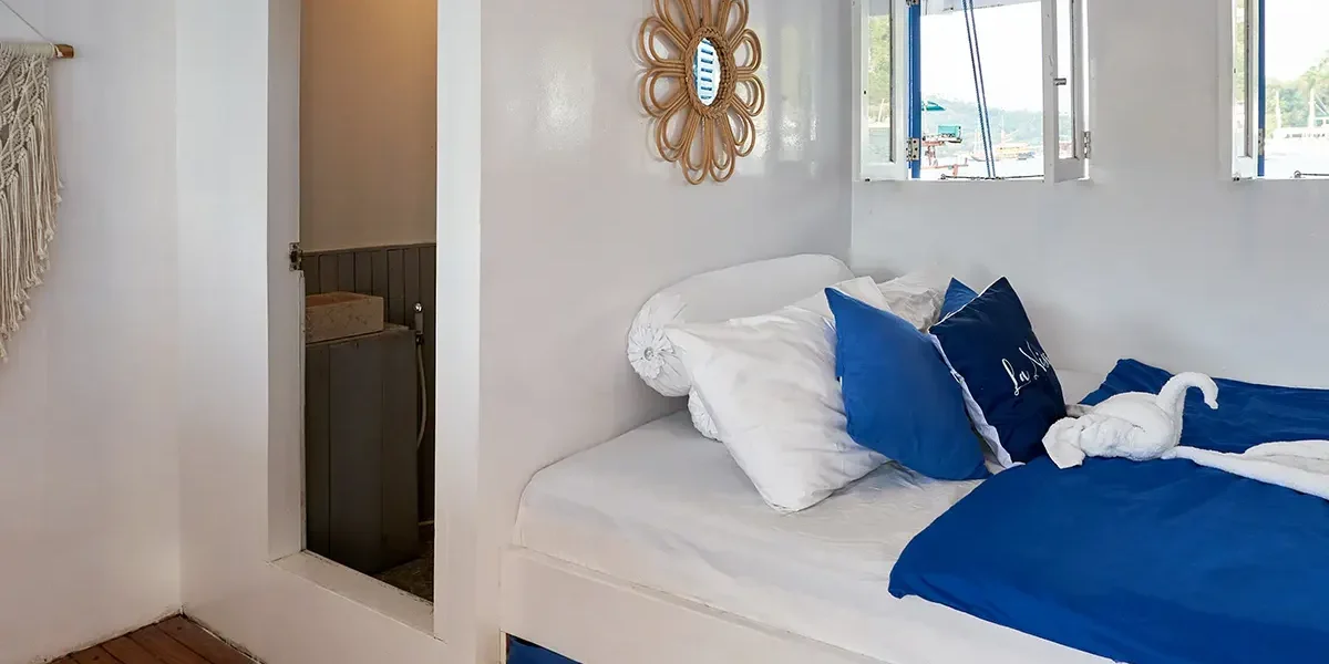 Private Cabin Sea View - Image 1