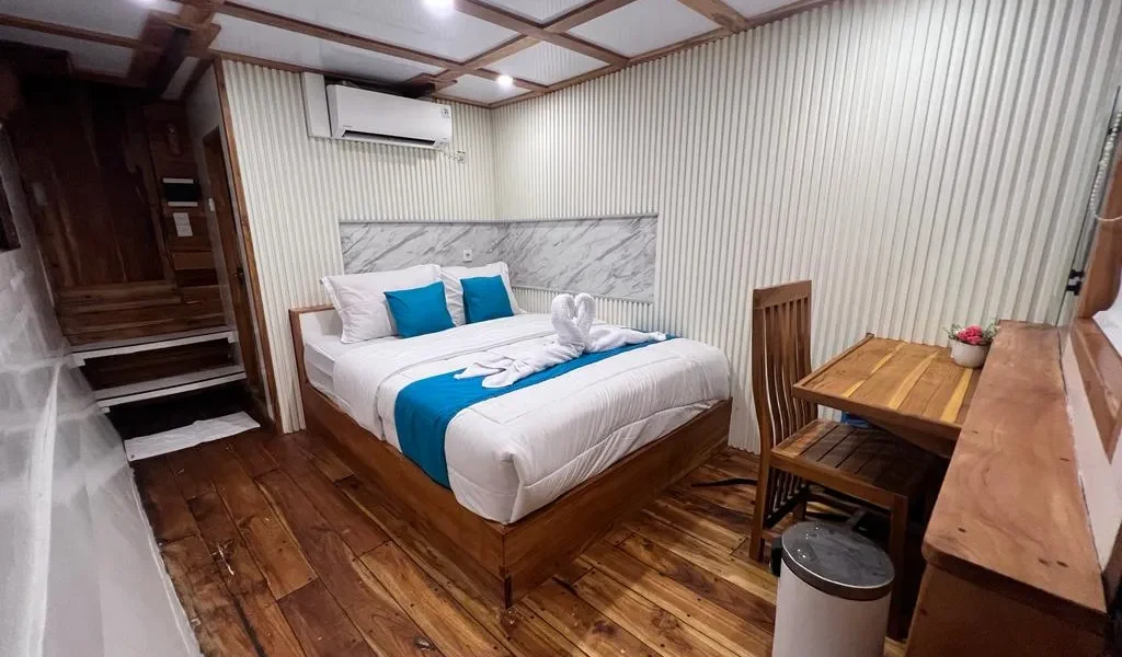 Suite Ocean View Cabin - Image 1