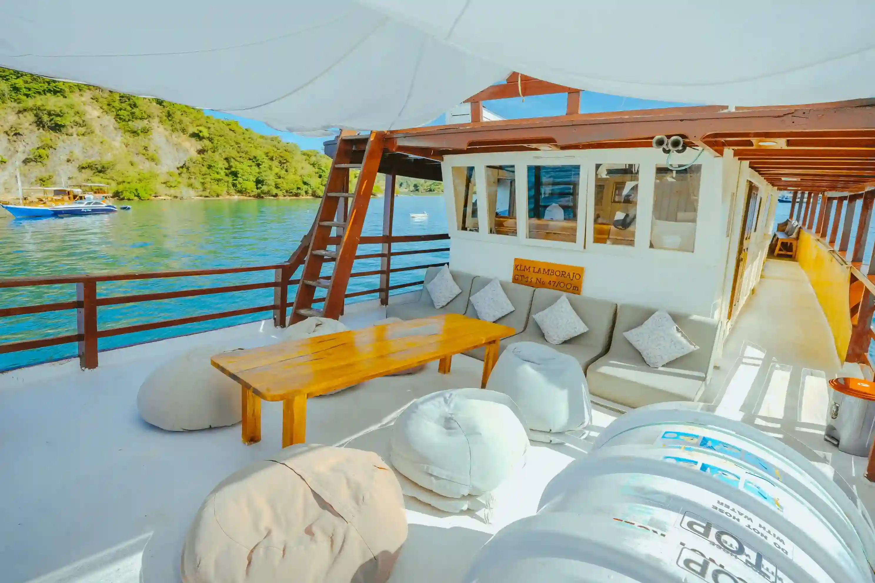 Lamborajo 1 Phinisi Boat Charter | Lamborajo 1 Phinisi Chill Area | Boat Komodo Trip