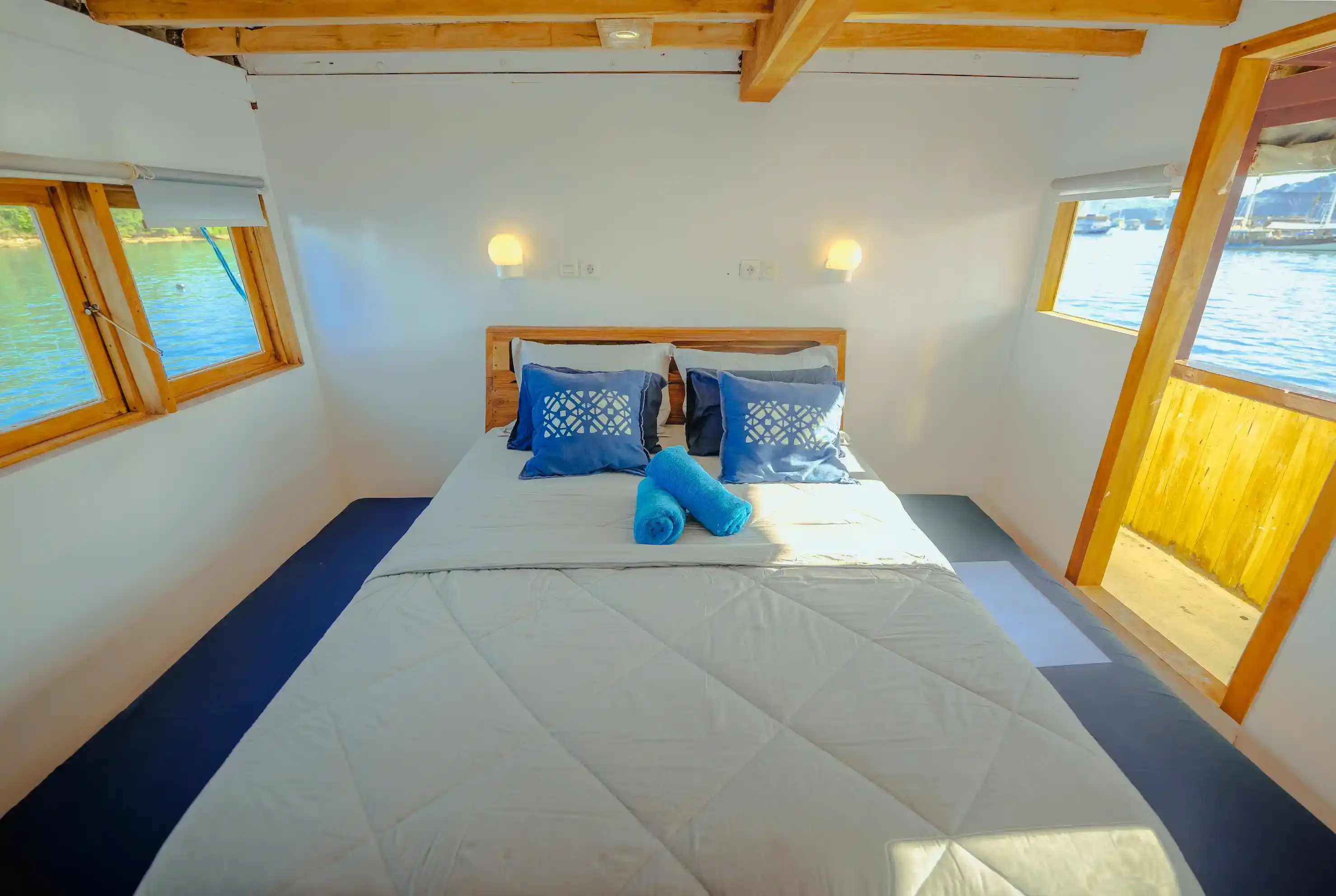Lamborajo 1 Phinisi Boat Charter | Lamborajo 1 Phinisi Master Ocean Cabin | Boat Komodo Trip