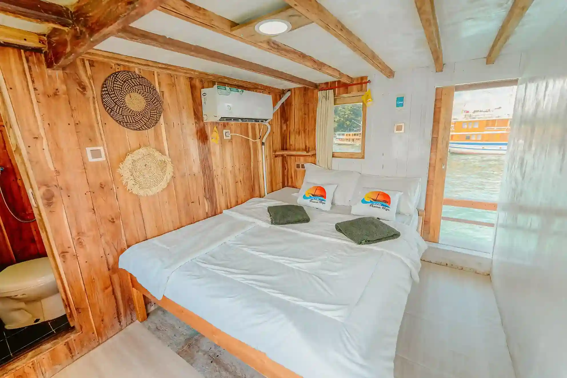 Master Ocean Cabin - Image 1
