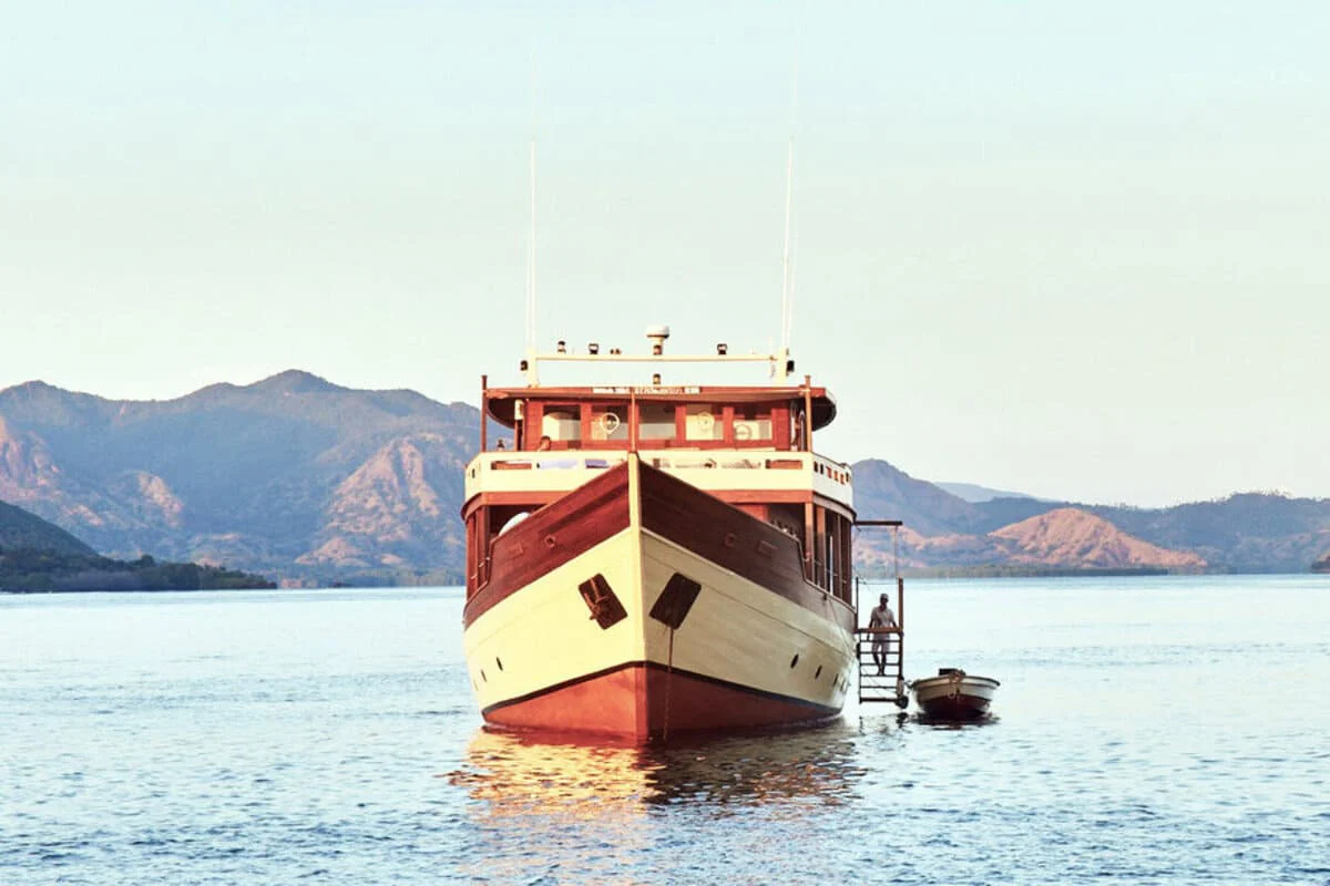 Mischief Cruise Yacht