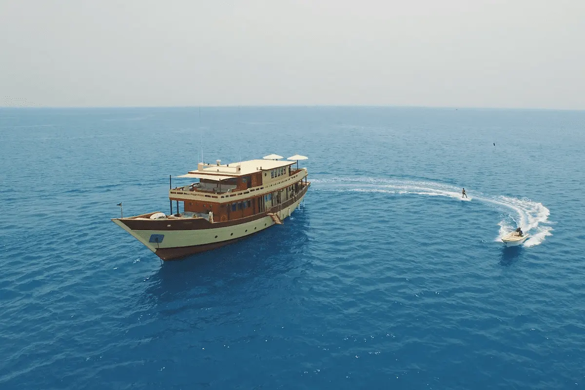 Mischief Cruise Yacht