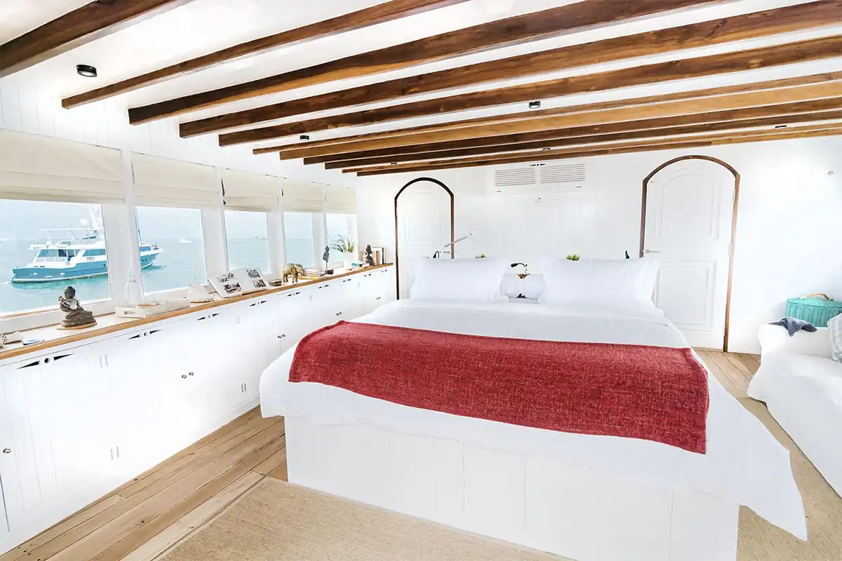 Master Room - Image 1