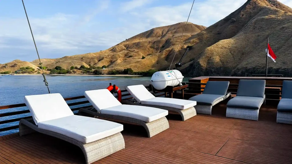 Sundeck in Neptune Cruise Phinisi - Boat Komodo Trip