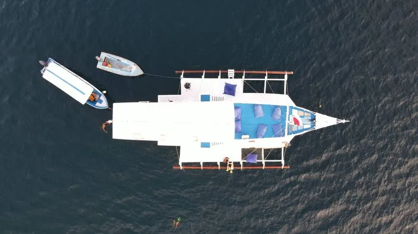 Osiana Alo Exterior3 - BoatKomodoTrip