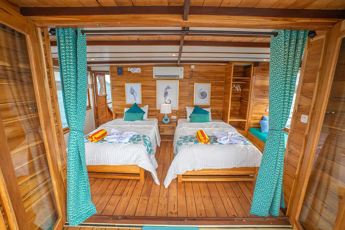 Master Sea View - Image 1