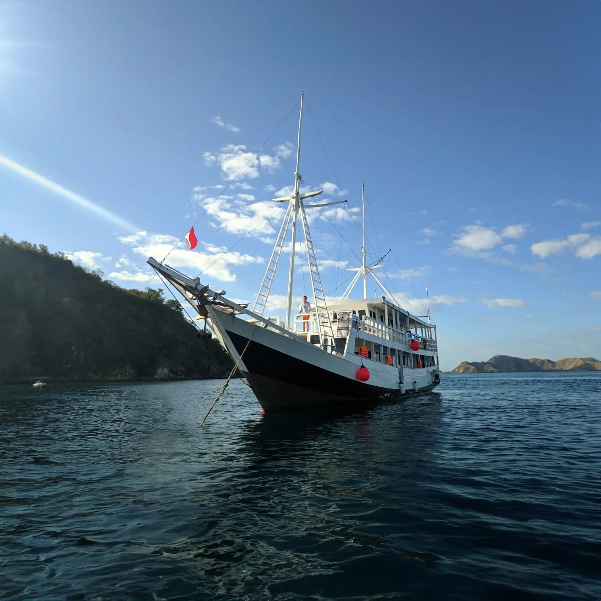 Rafida Liveaboard: Deluxe Komodo Cruise