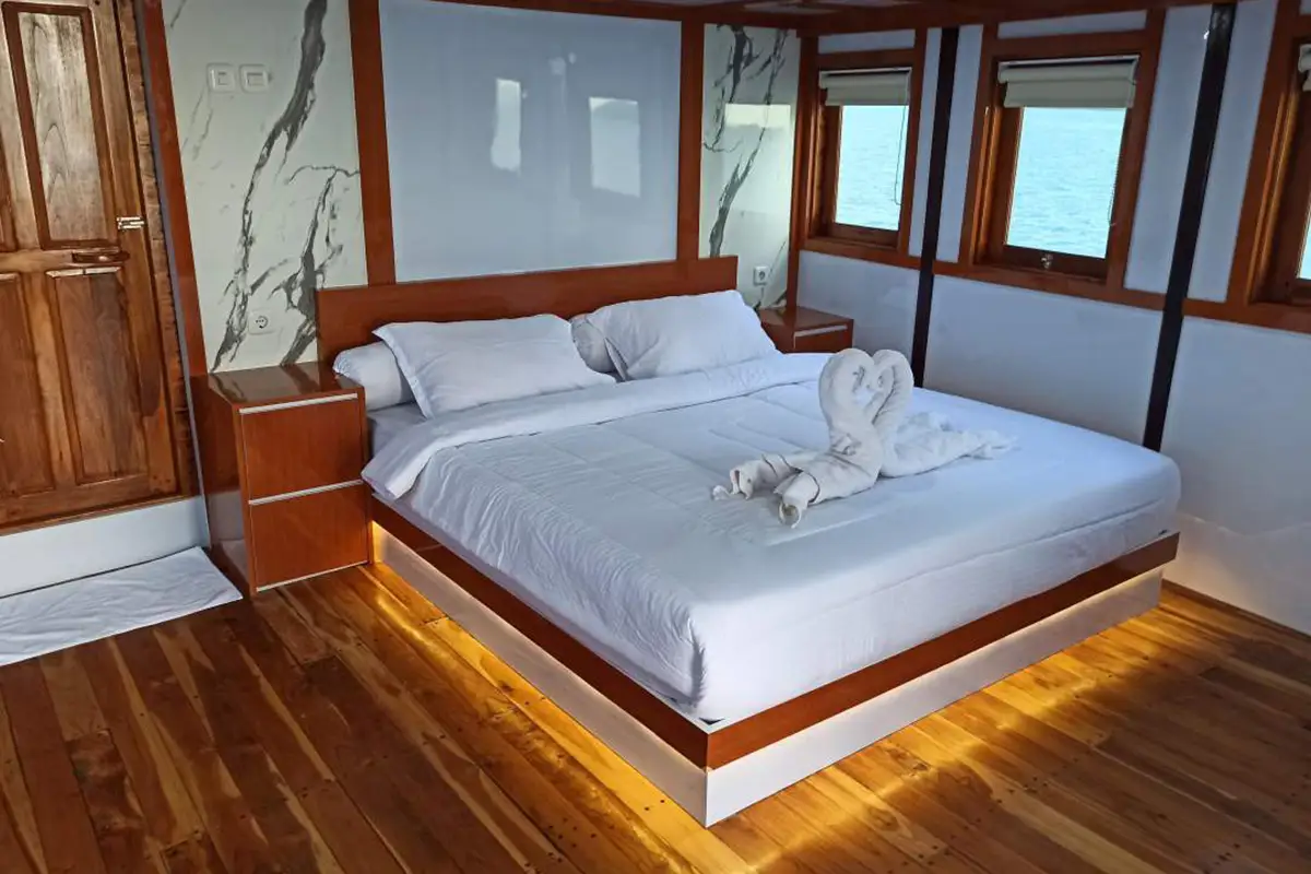 Master Suite Cabin - Image 1