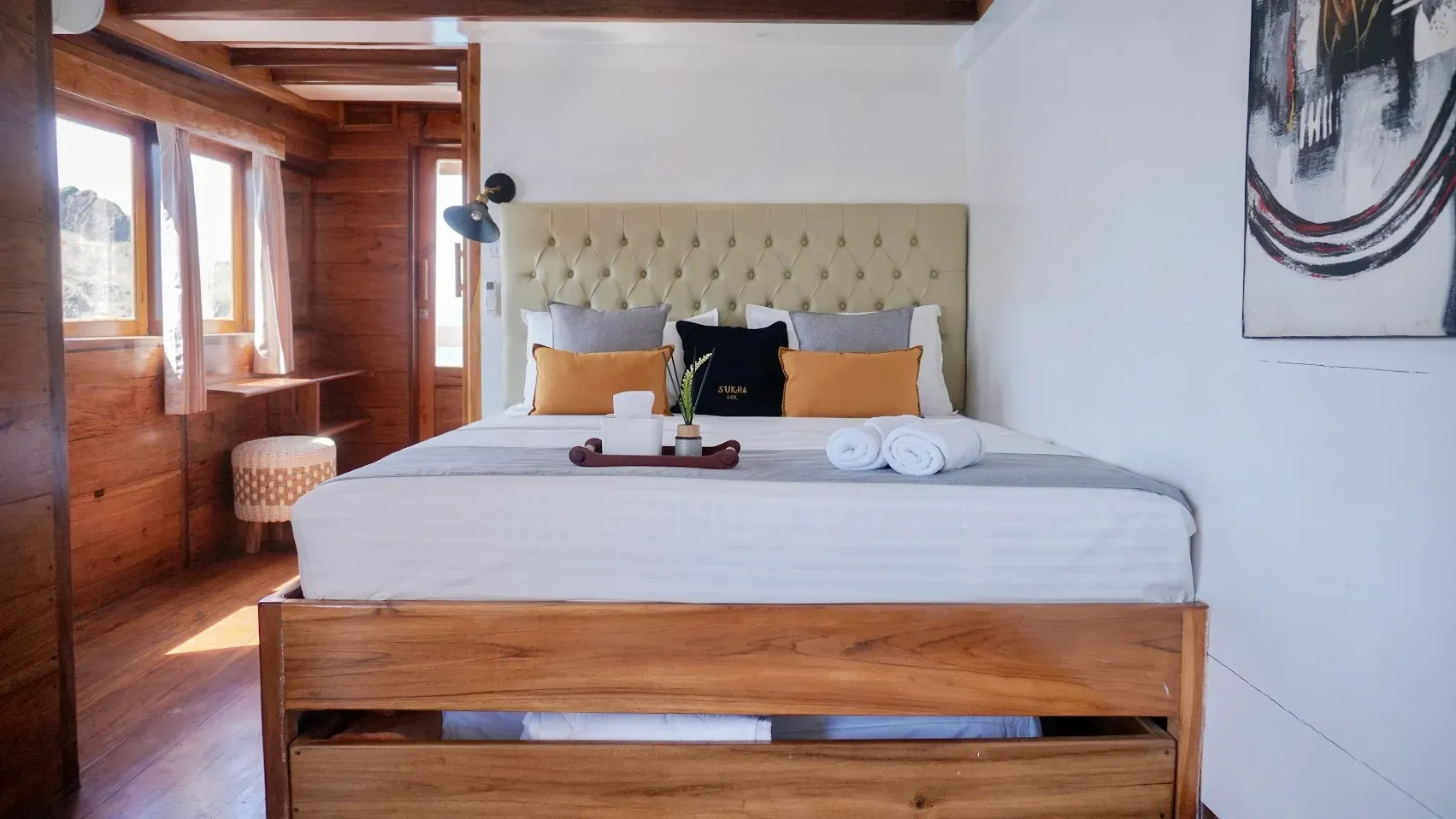 Sukha Sail Phinisi Boat Charter | Rinca Cabin Sukha Sail Phinisi | Boat Komodo Trip