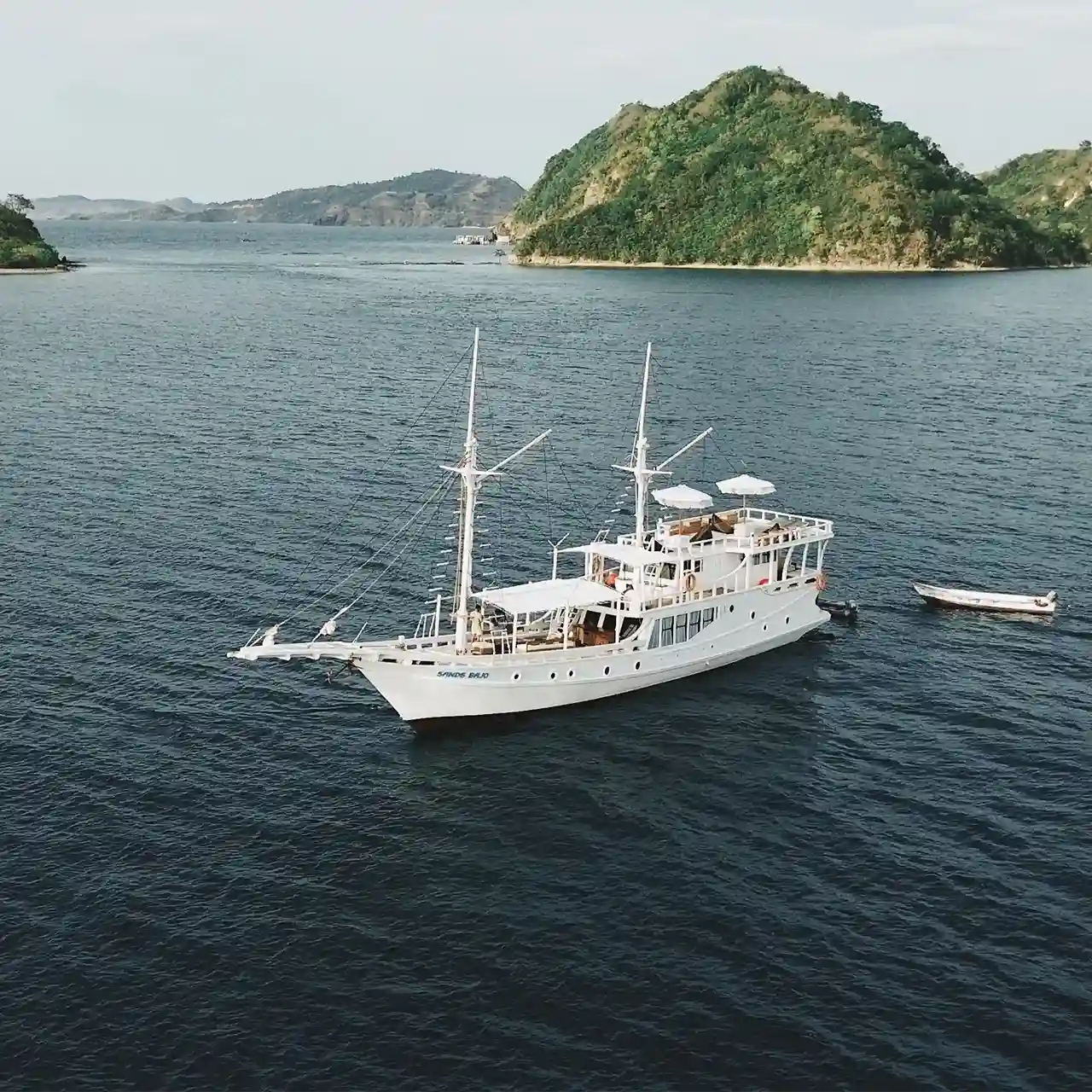 Sands Bajo VIP Liveaboard Charter in Komodo National Park