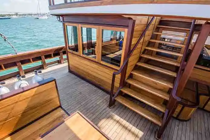 Samambaia Liveaboard - KomodoLuxur