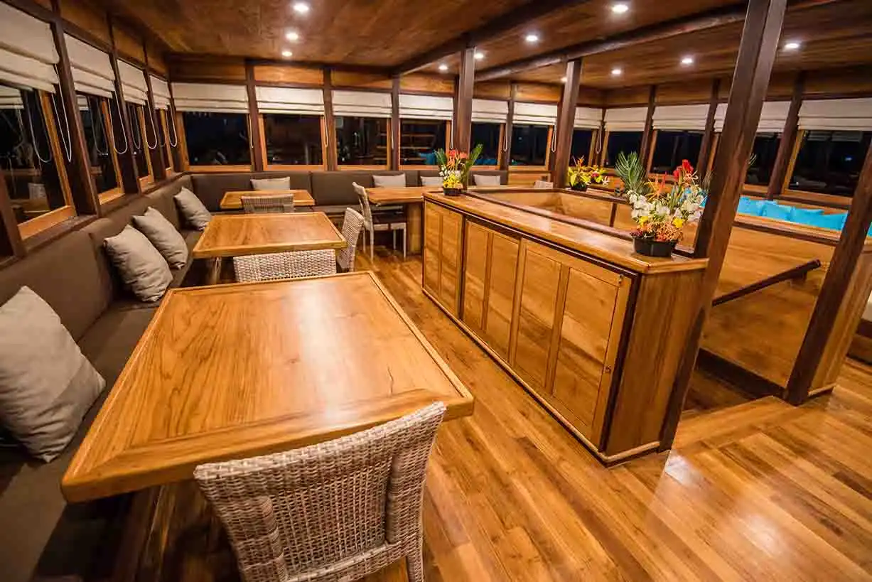 Samambaia Liveaboard - KomodoLuxur