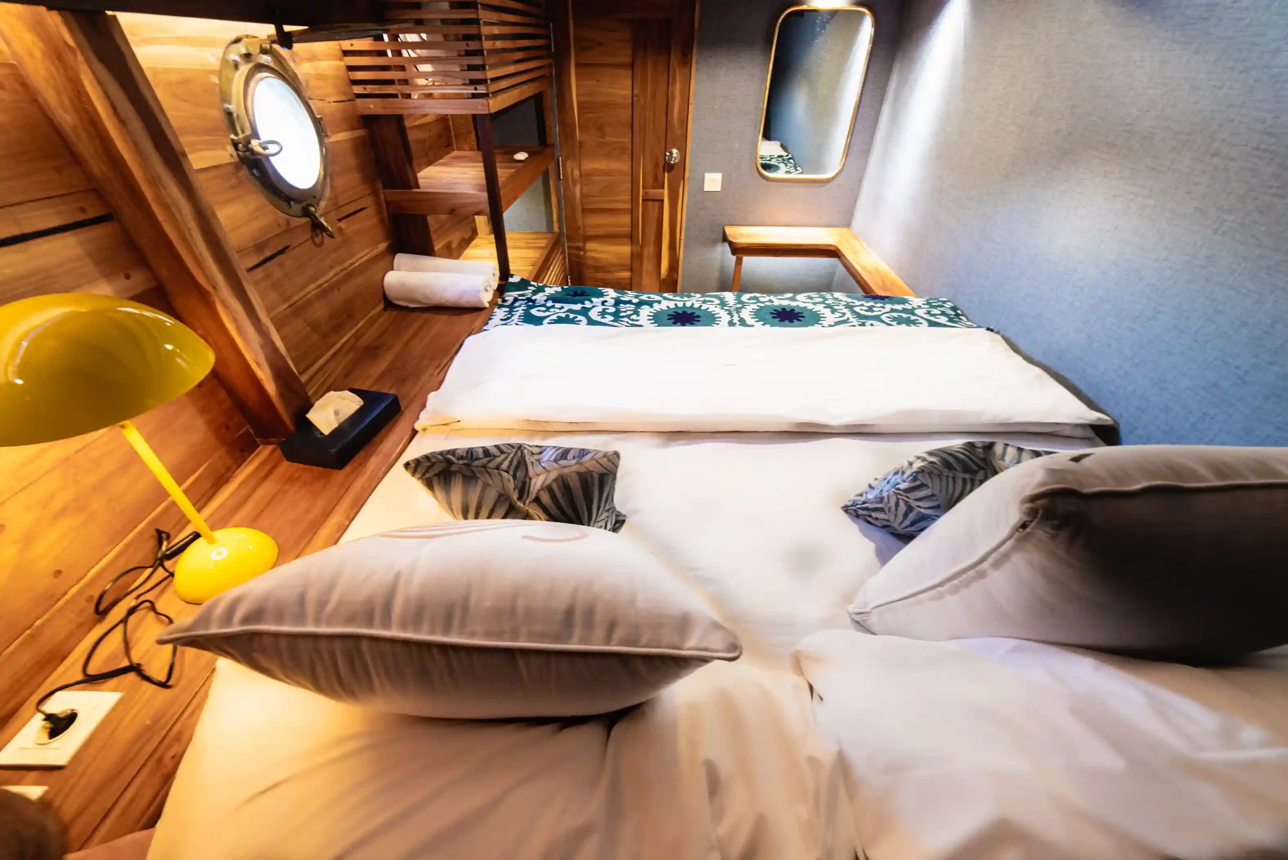 Sulawesi & Rote Room - Image 1