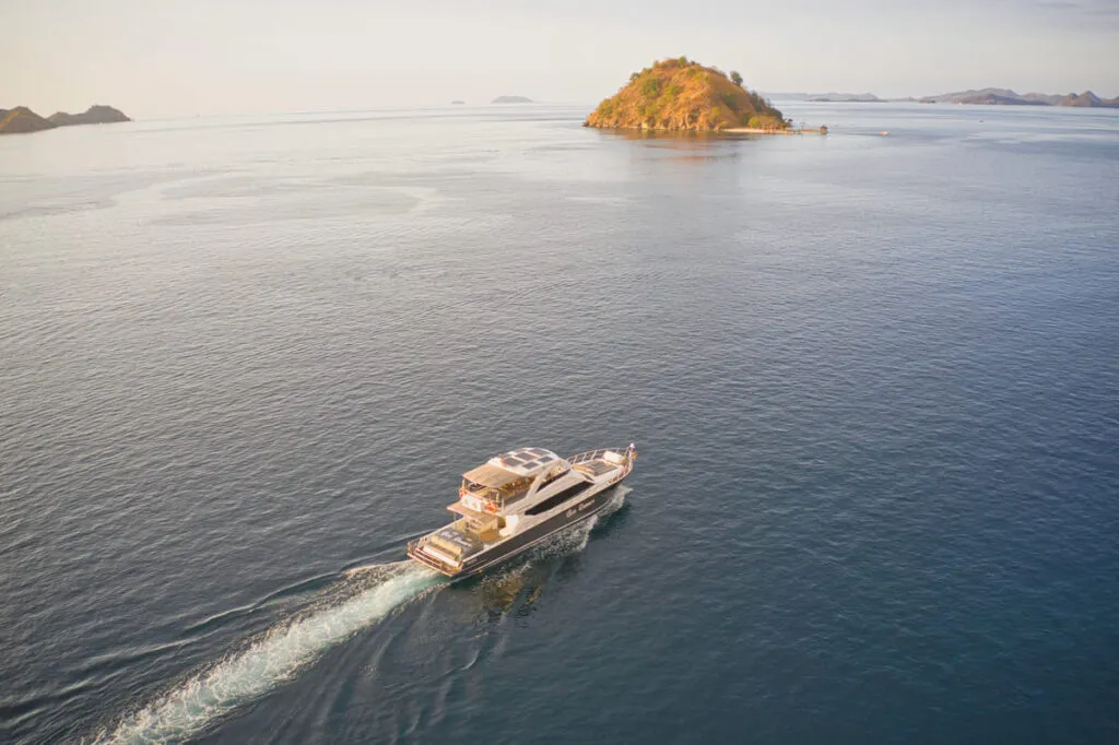 Sea Runner - BoatKomodoTrip