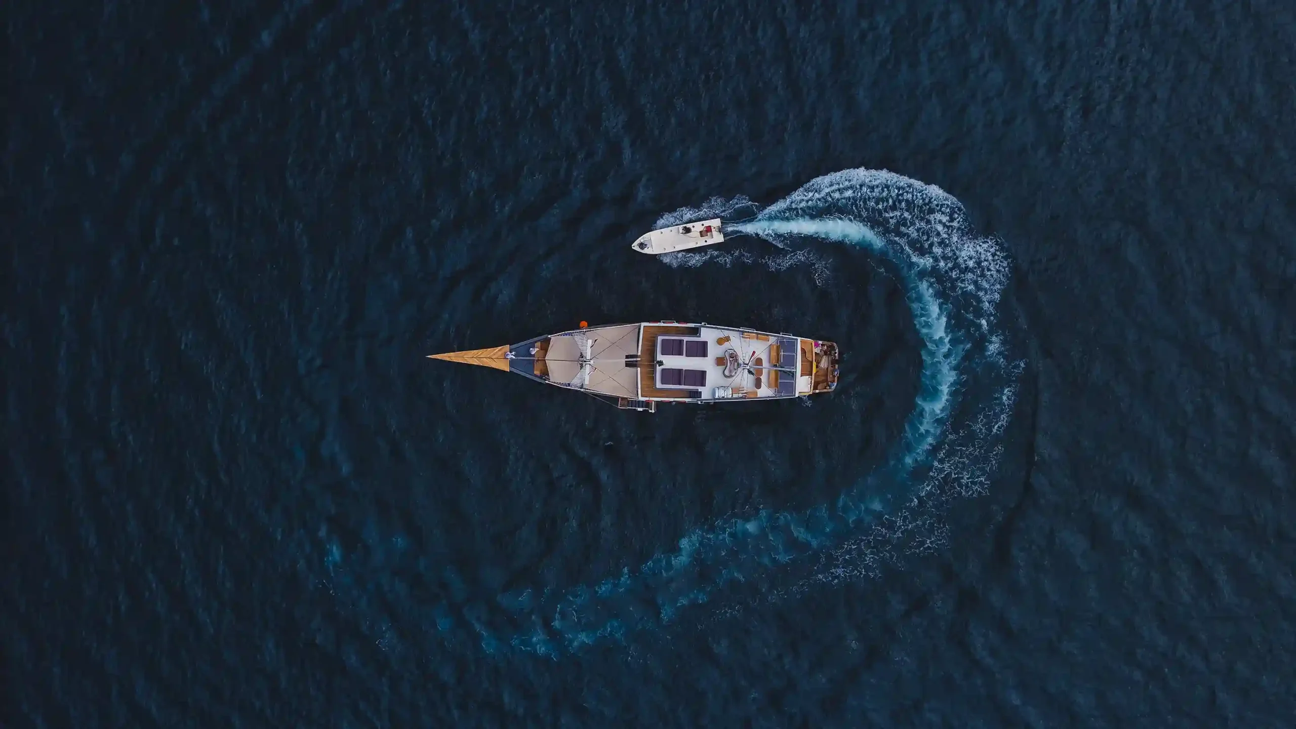 Semesta Voyages Phinisi Cruise | Komodo National Park | Boat Komodo Trip