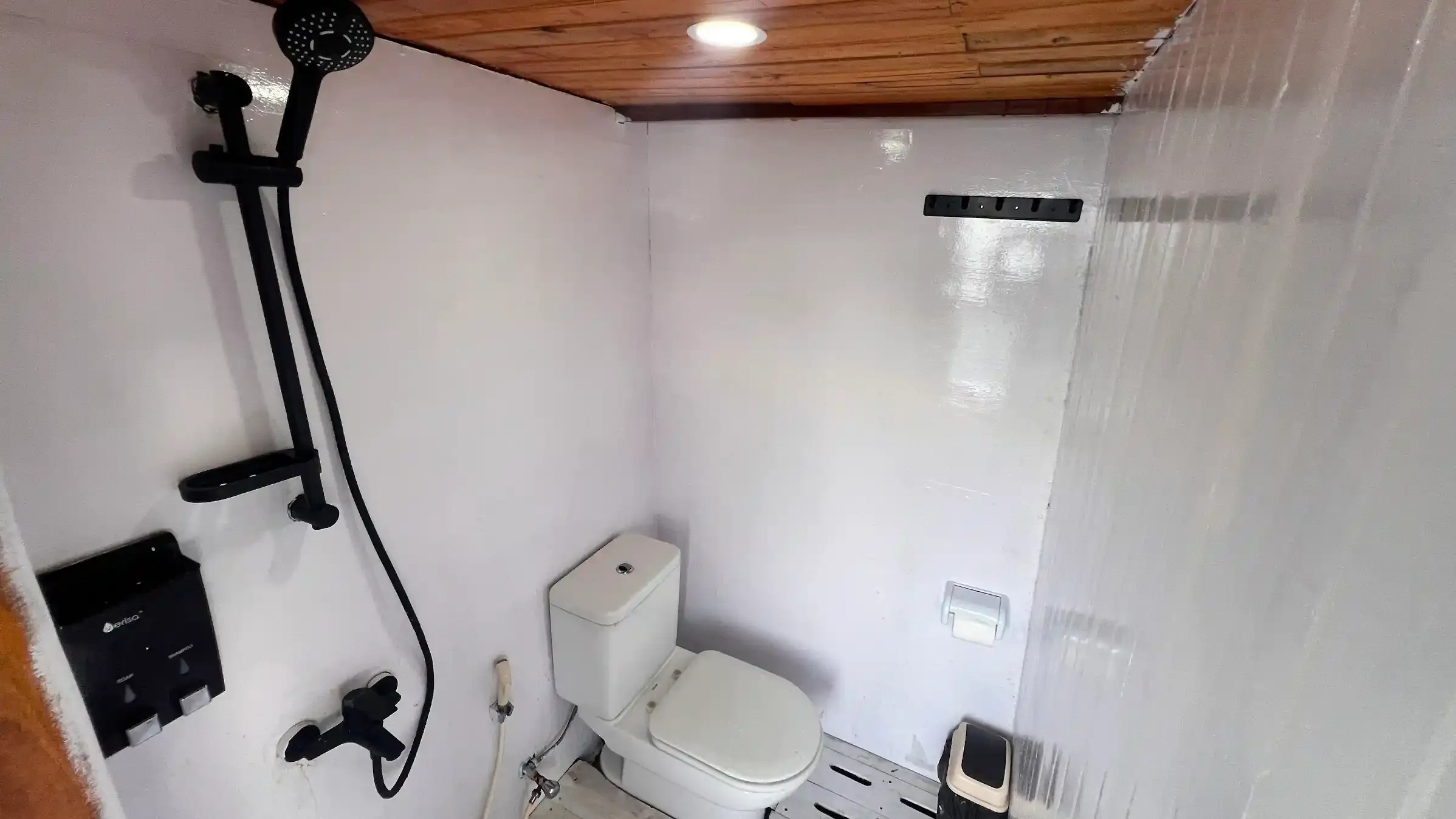 Share Toilet Flores Utama Phinisi Boat Charter | Boat Komodo Trip