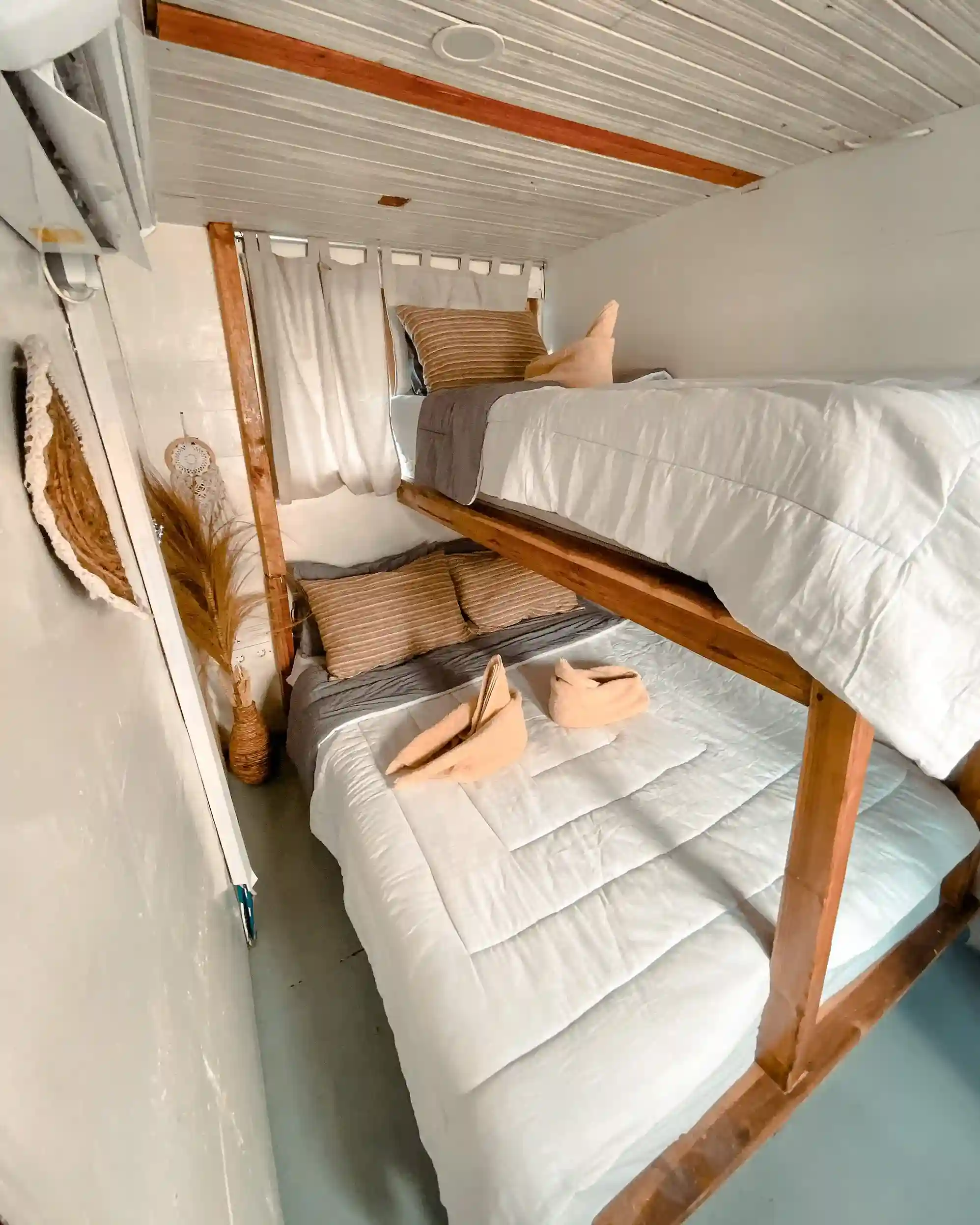 Sharing Cabin 3 - Image 1