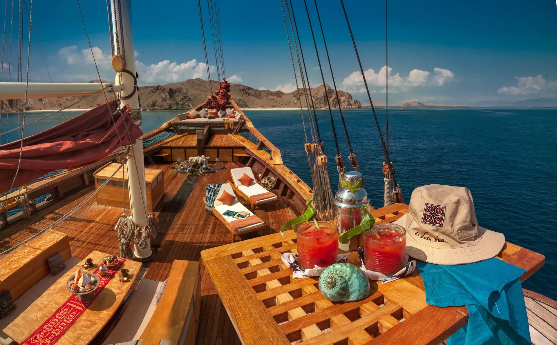 Si Datu Bua Yacht Cruise