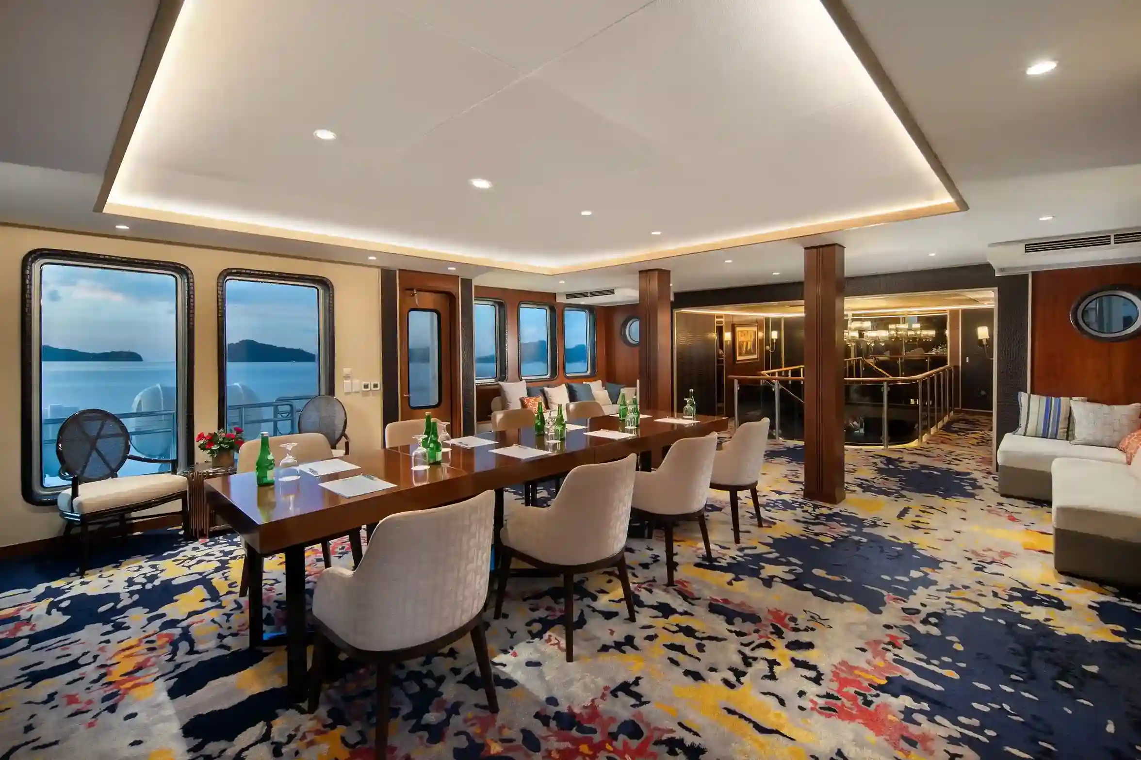 The Trans Yacht Cruise - BoatKomodoTrip