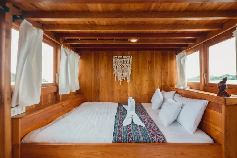 VIP Cabin in Vidi Phinisi - Boat Komodo Trip