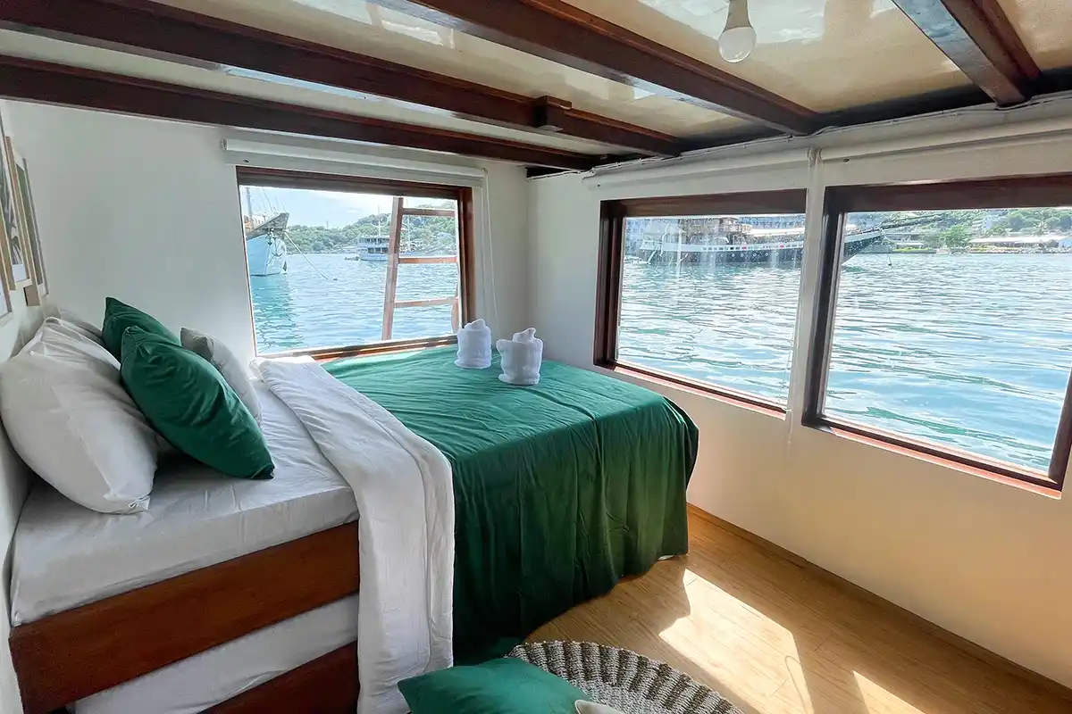 Master Cabin - Image 1