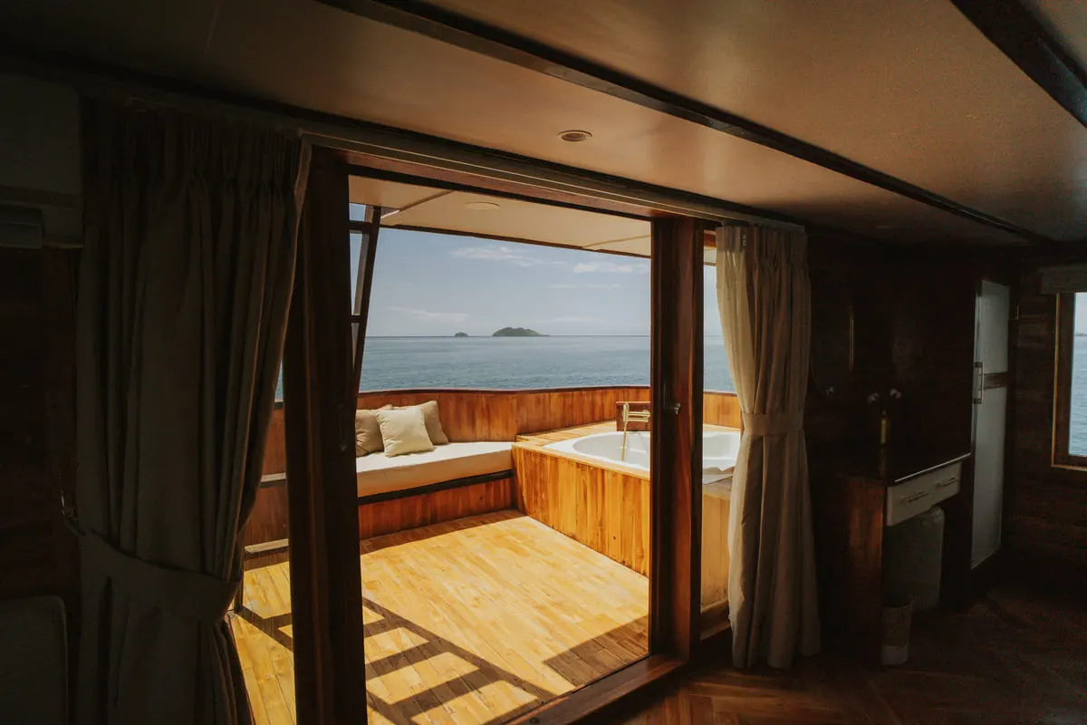 Master Suite Ocean View - Image 3