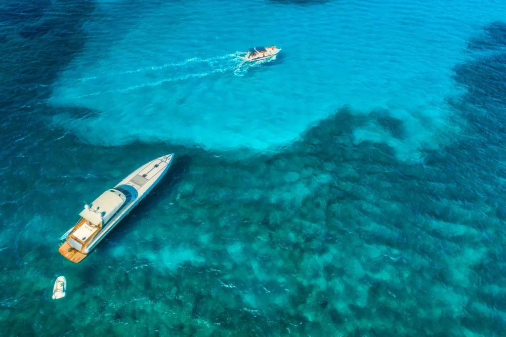 Luxury Yacht - Boat Komodo Trip