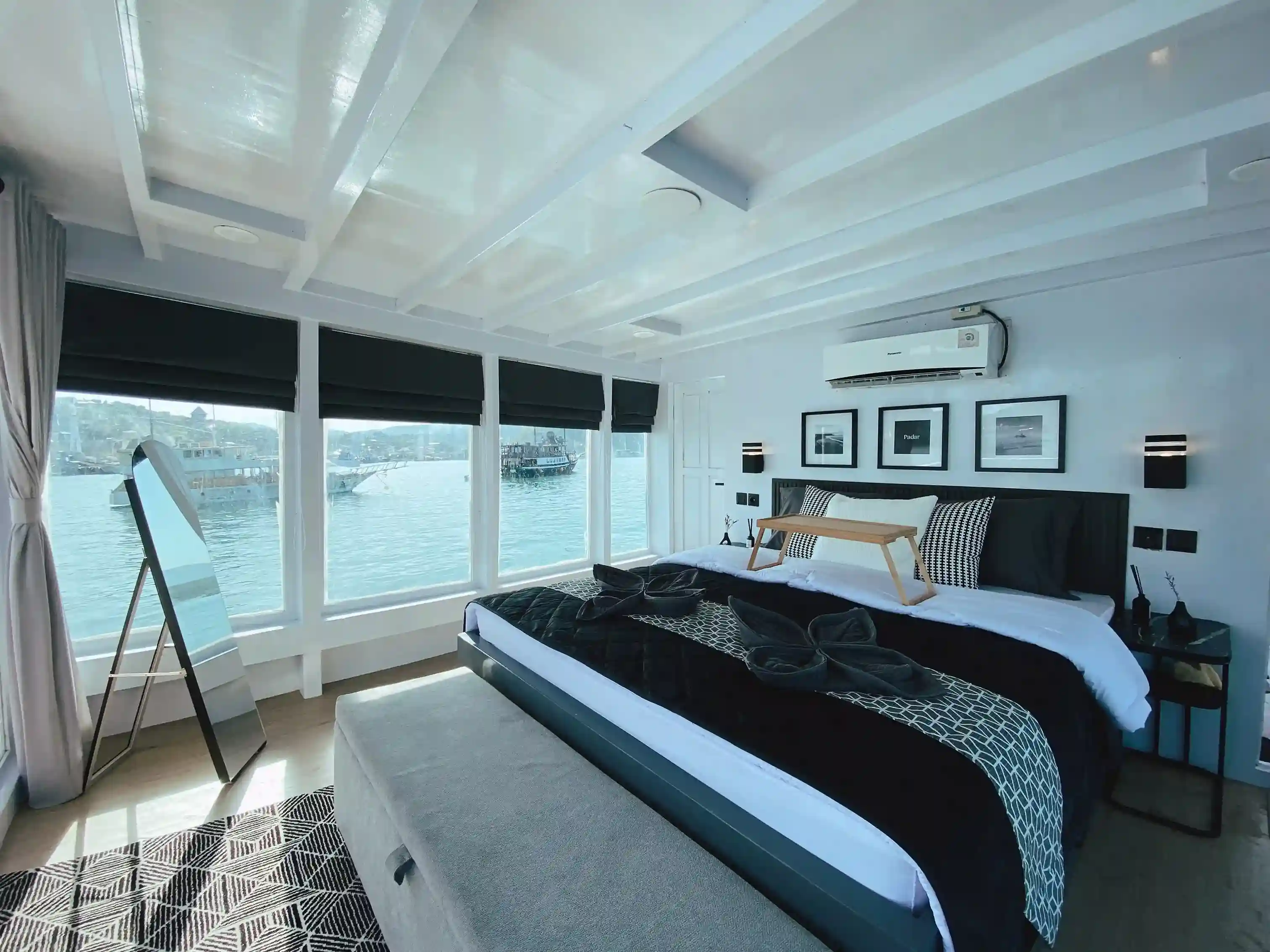 Derya Padar Room- BoatKomodoTrip