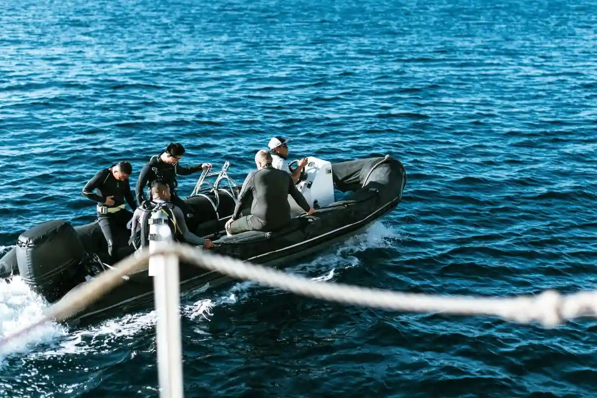 Diving Coral Reef | Boat Komodo Trip