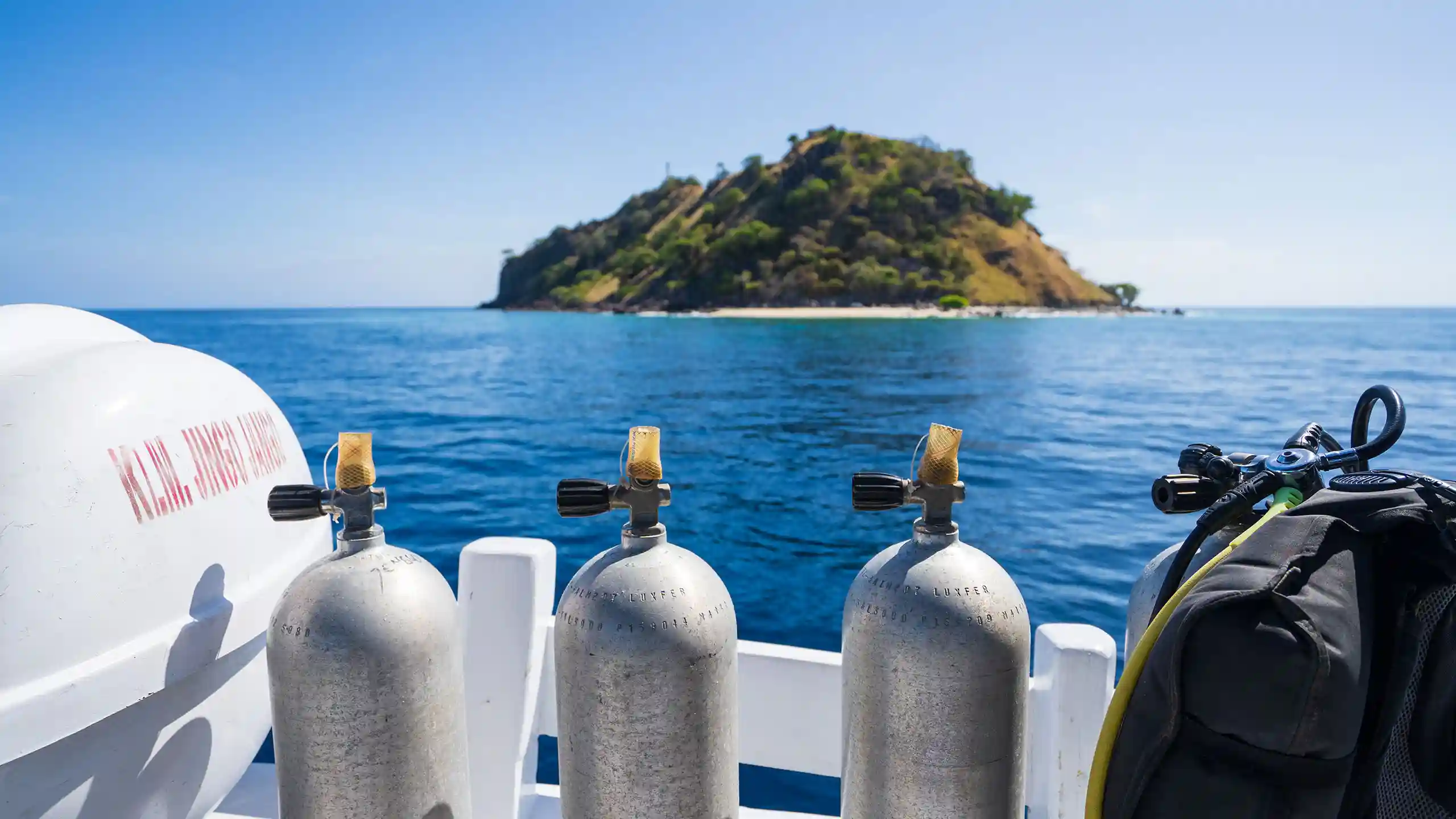 Jinggo Janggo Phinisi