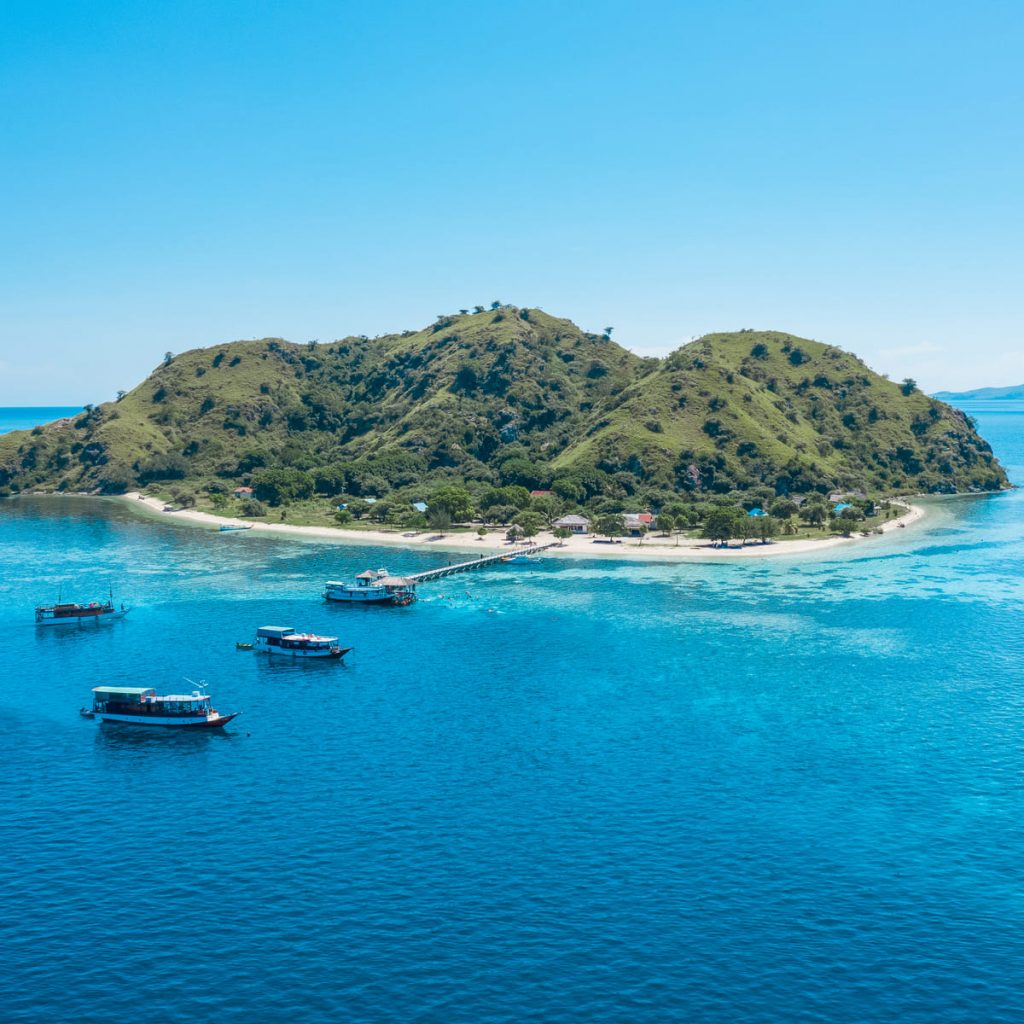 Kanawa Island - Komodo National Park