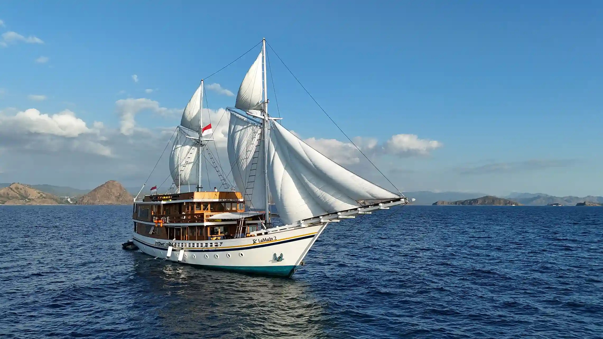 Boat Charter Komodo Island: Luxury Yacht & Phinisi Experience | Boat Komodo Trip
