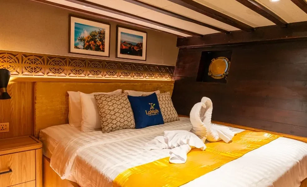 Luxury Trip with The Dudas in Labuan Bajo: Comparing Lamain 1 and Lamima for Your Komodo Boat Tour