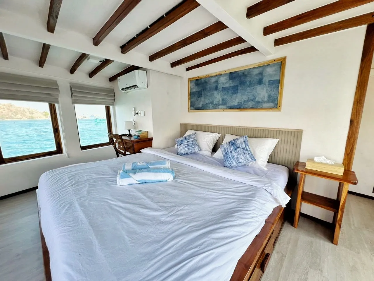 Leticia Yacht Cruise Phinisi - BoatKomodoTrip