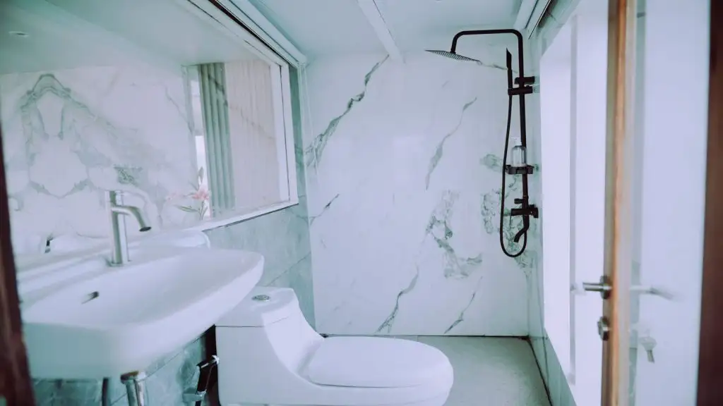 Master Cabin - Image 3